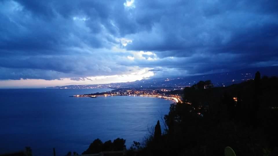 Profumo Di Mare Bed & Breakfast Giardini Naxos Bagian luar foto